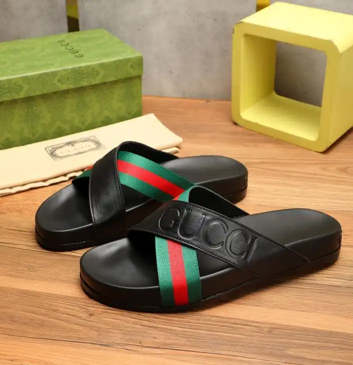 hype Gucci Slippers