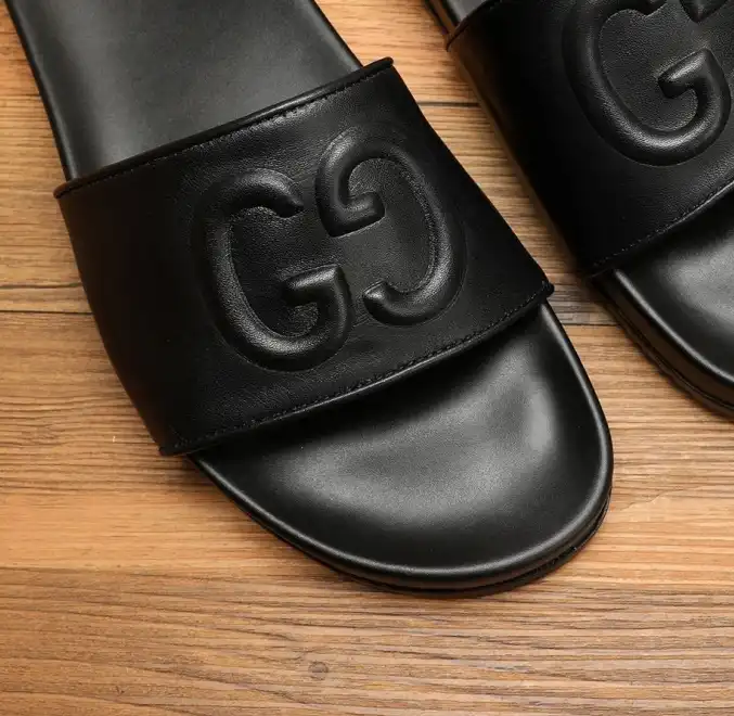 hype Gucci Slippers