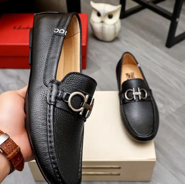 hype Ferragamo Leather Shoes