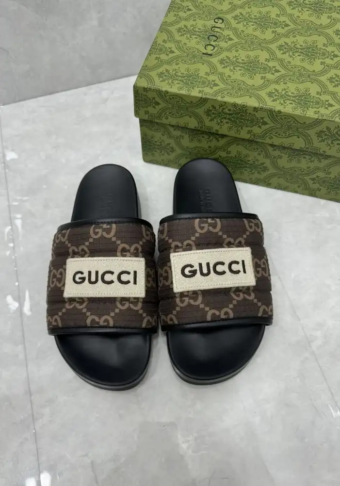 hype Gucci Slippers