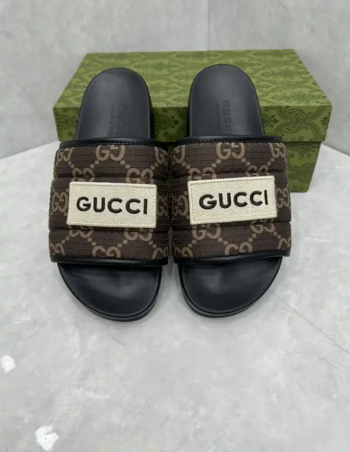 hype Gucci Slippers