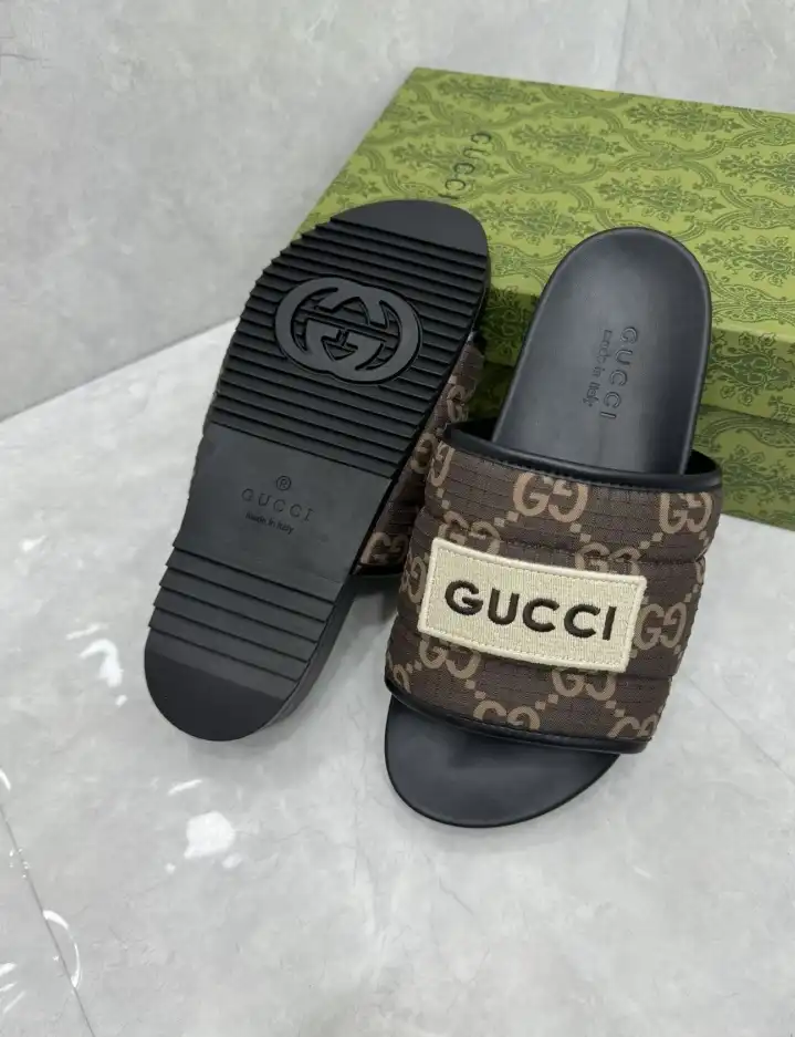 hype Gucci Slippers