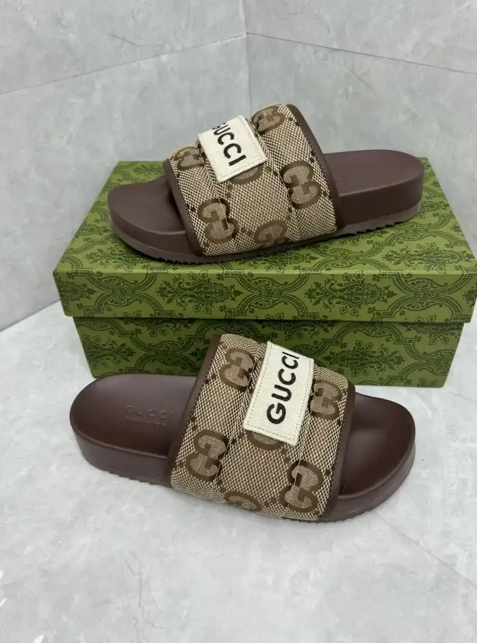 hype Gucci Slippers