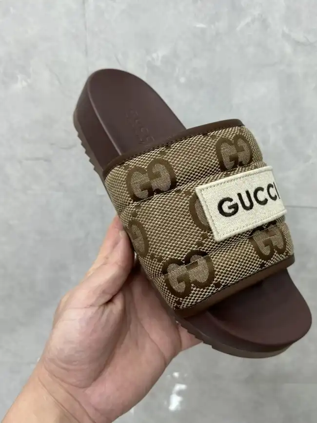 hype Gucci Slippers