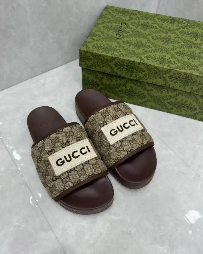 hype Gucci Slippers