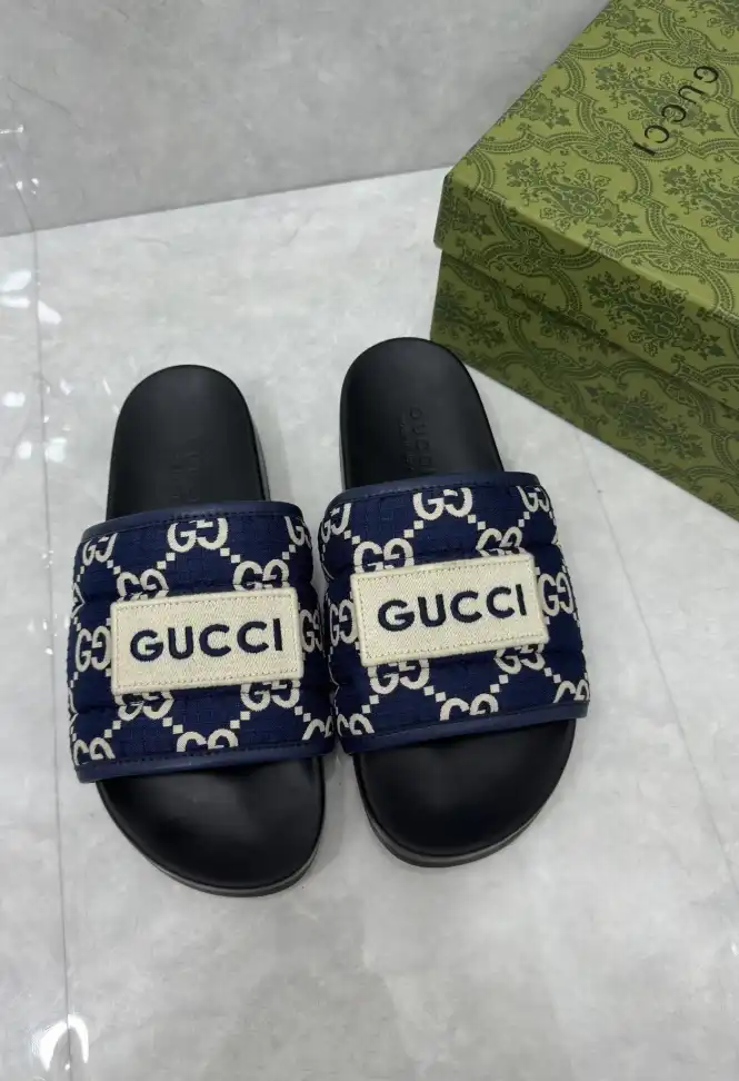 hype Gucci Slippers