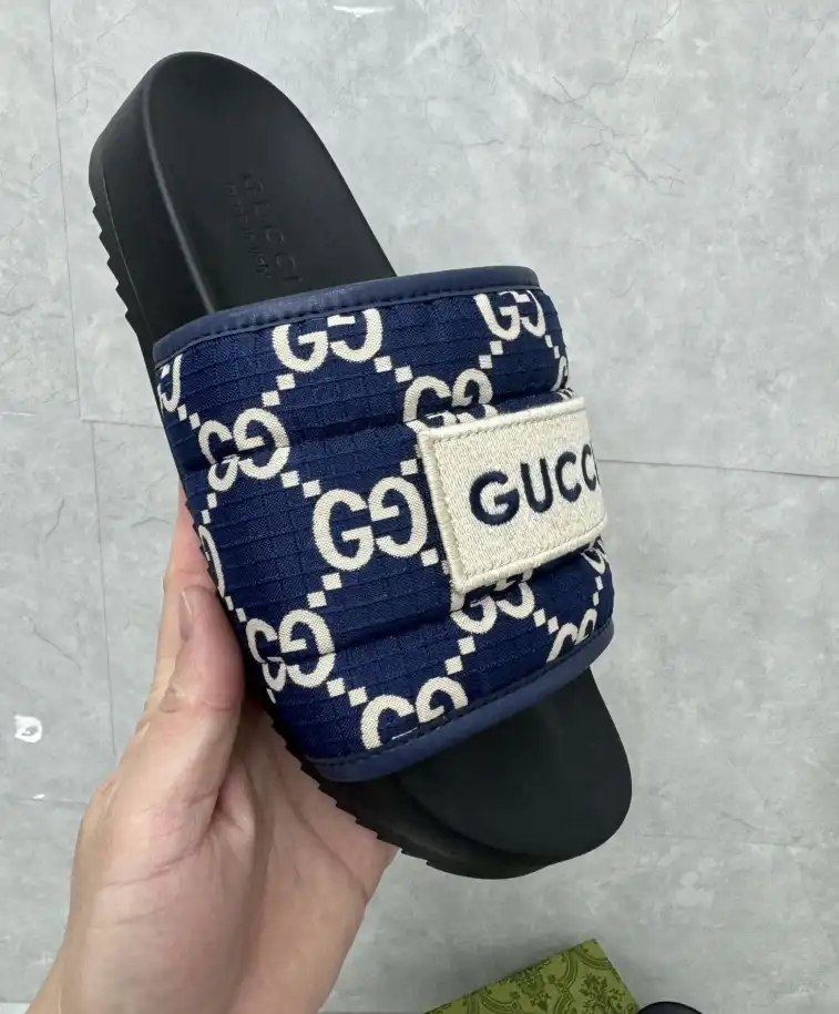 hype Gucci Slippers