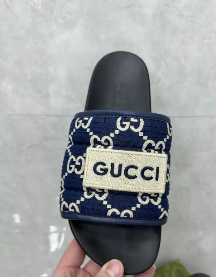 hype Gucci Slippers