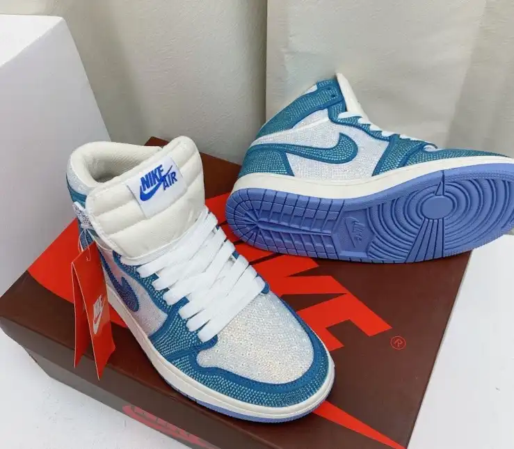 hype Nike Sneakers