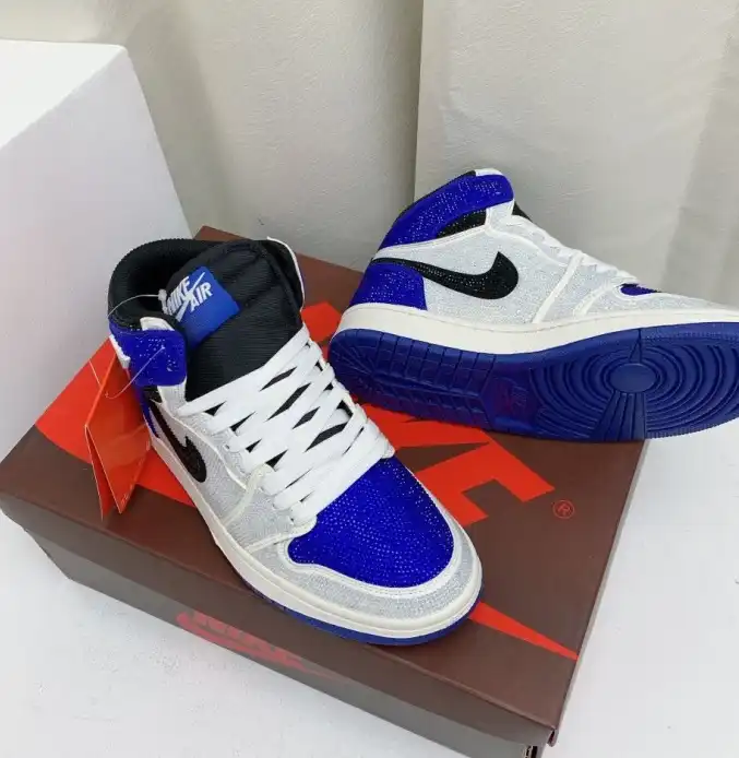 hype Nike Sneakers