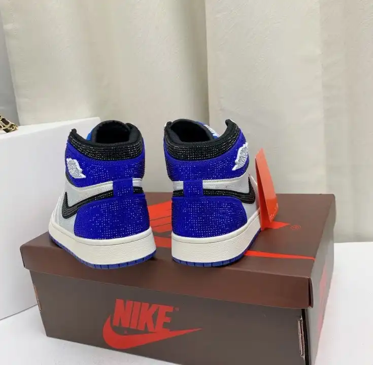 hype Nike Sneakers