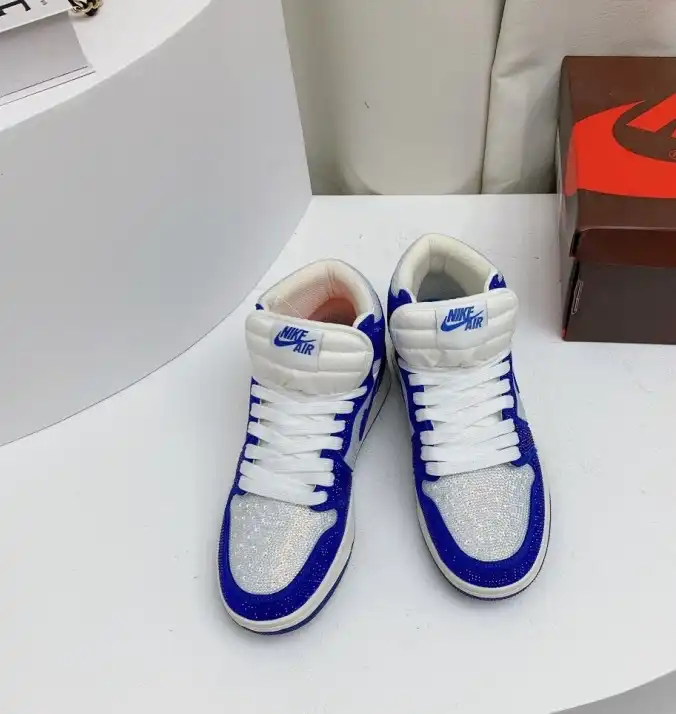 hype Nike Sneakers