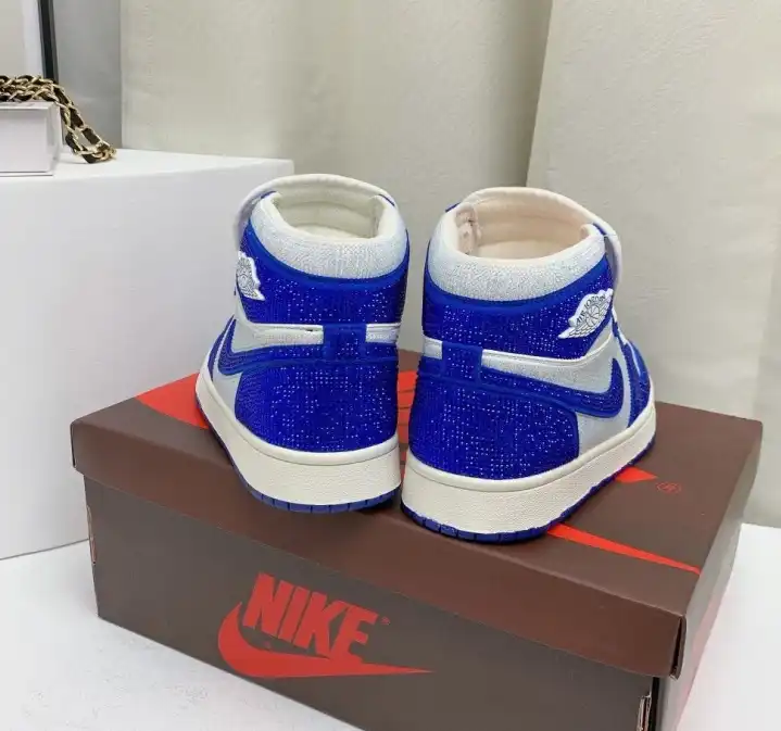 hype Nike Sneakers