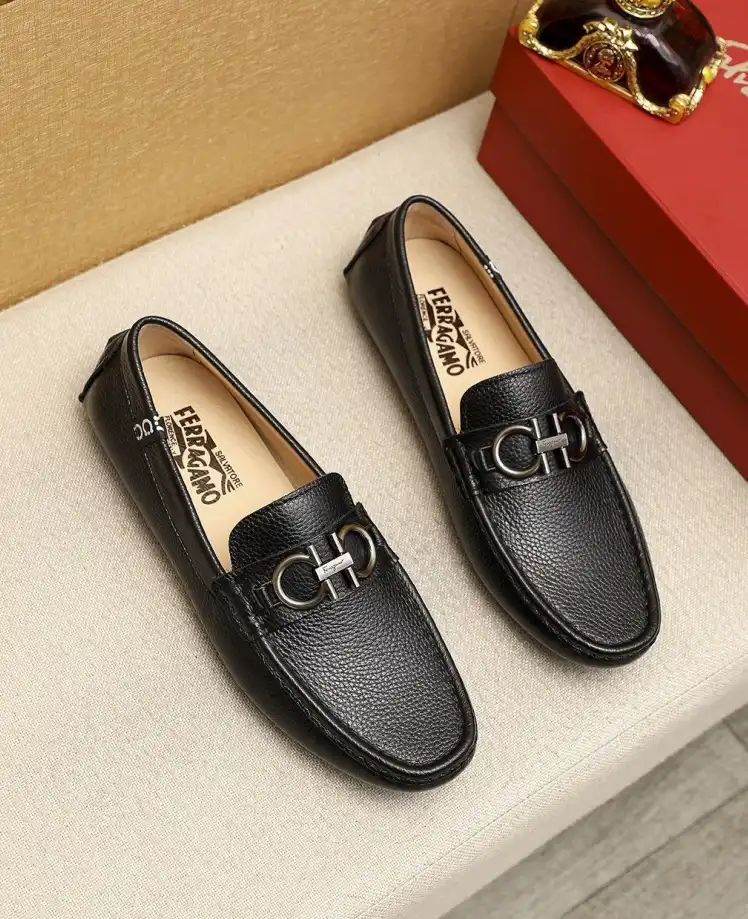 hype Ferragamo Leather Shoes