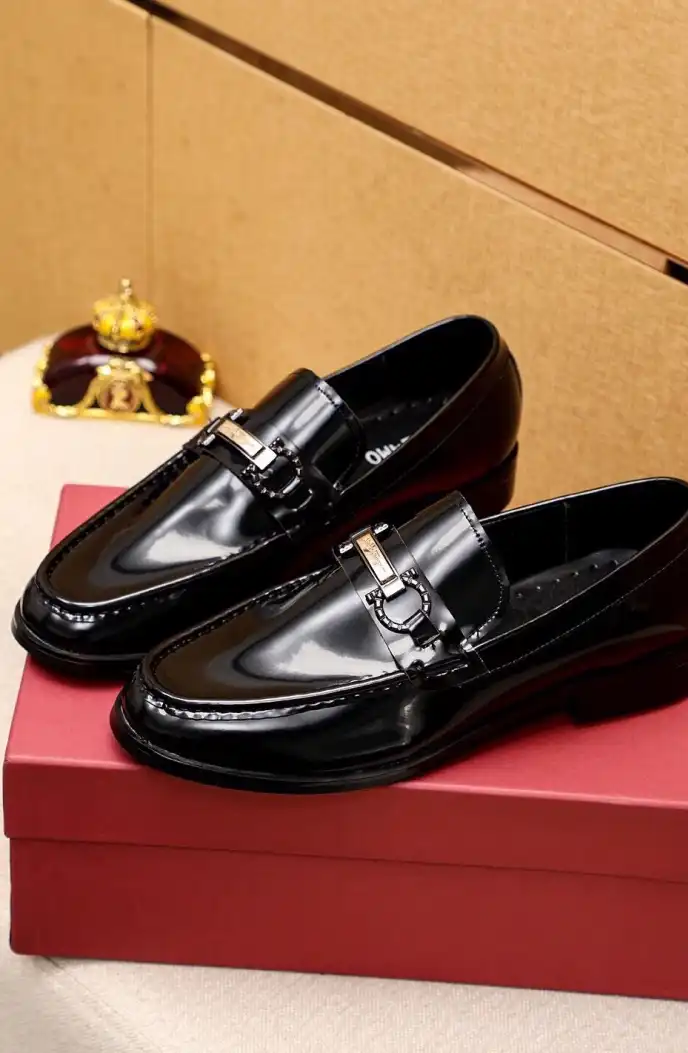 hype Ferragamo Leather Shoes