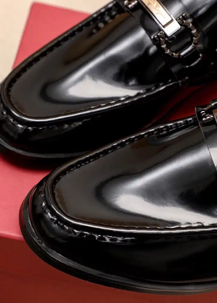 hype Ferragamo Leather Shoes