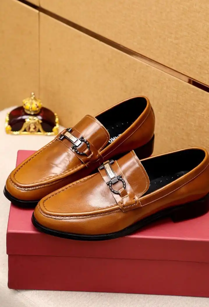 hype Ferragamo Leather Shoes