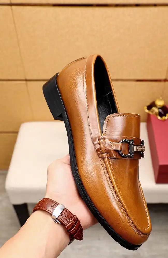 hype Ferragamo Leather Shoes