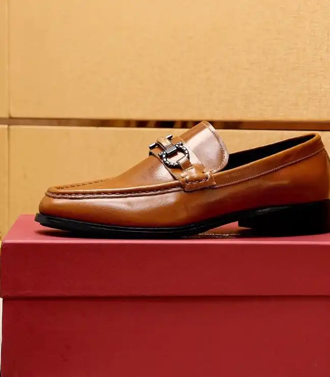 hype Ferragamo Leather Shoes