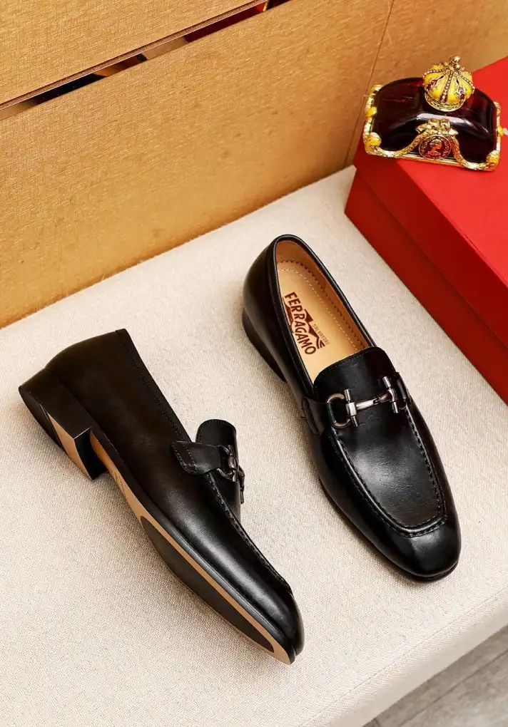 hype Ferragamo Leather Shoes