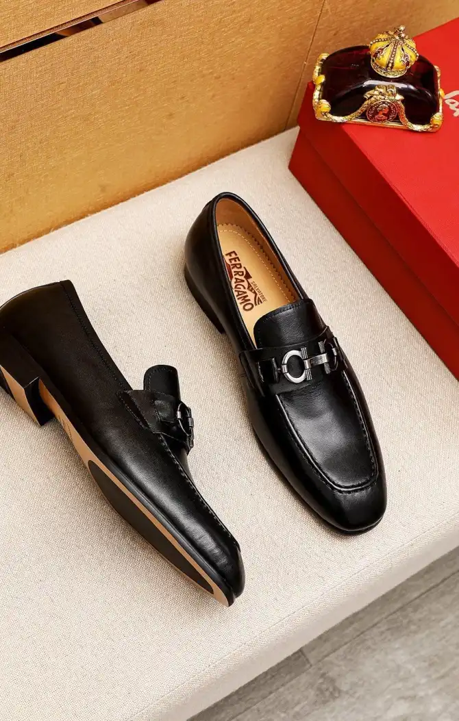 hype Ferragamo Leather Shoes