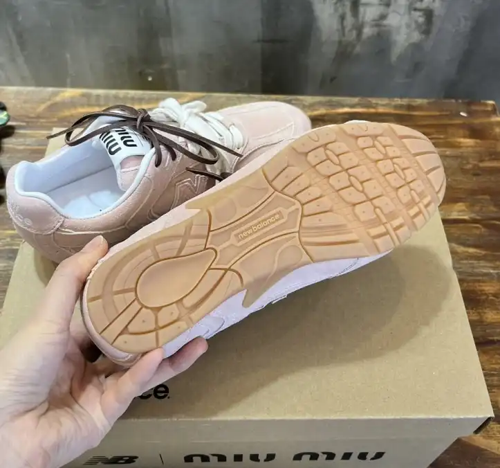 hype Miu Miu Casual Shoes