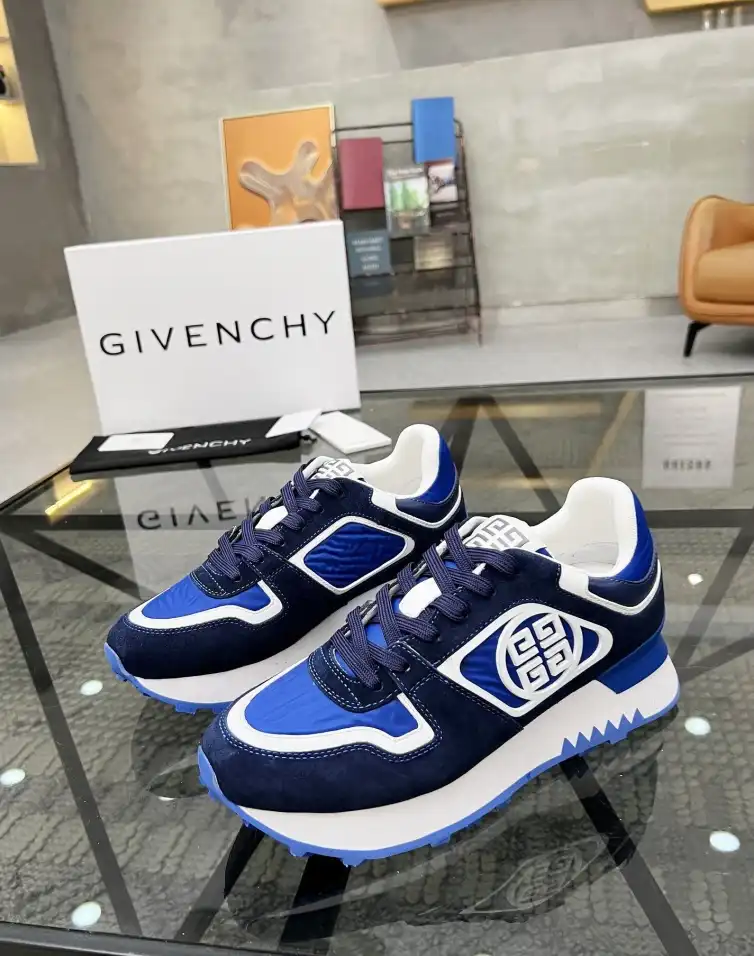 hype Givenchy Sneakers