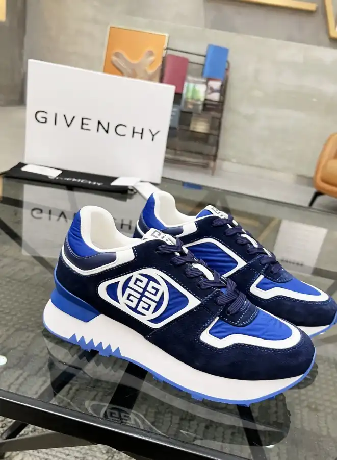 hype Givenchy Sneakers