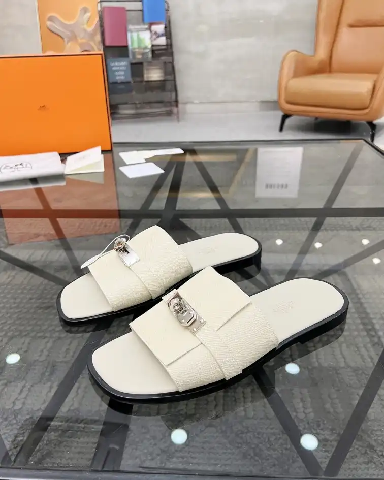 hype LV Slippers