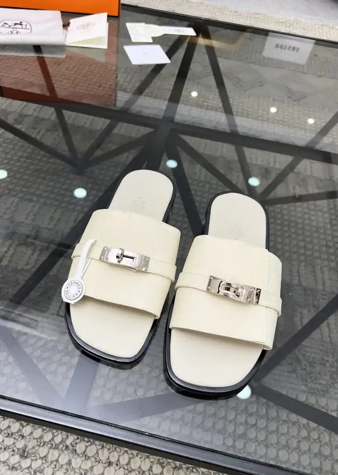 hype LV Slippers