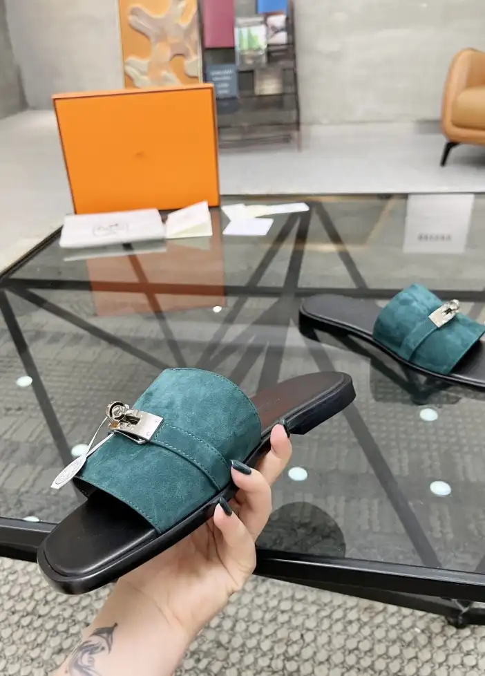 hype LV Slippers