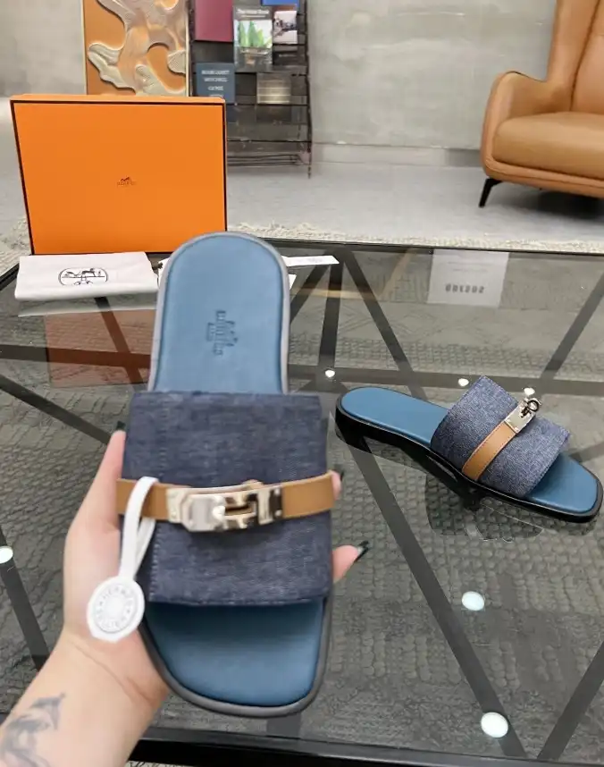 hype LV Slippers