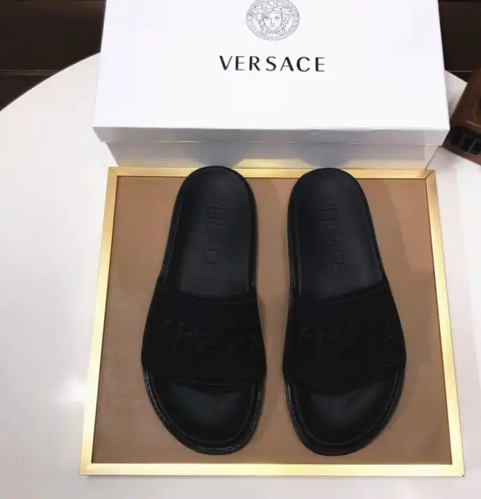 hype Givenchy Slippers