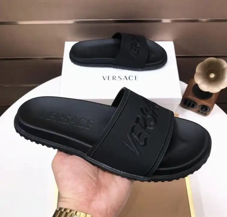 hype Givenchy Slippers