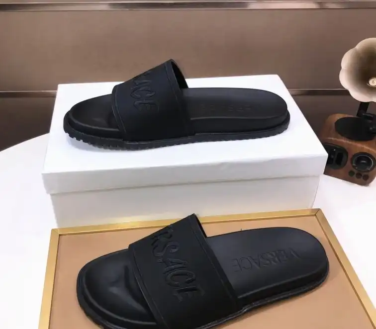 hype Givenchy Slippers