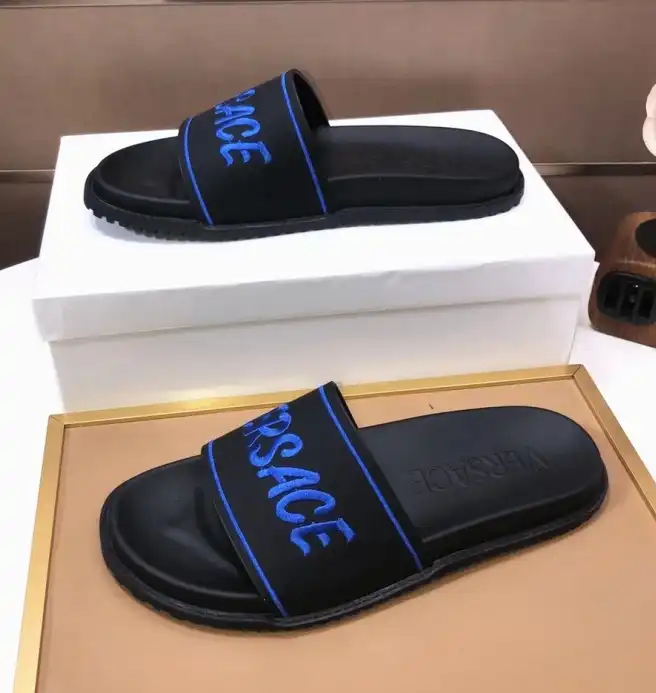 hype Givenchy Slippers