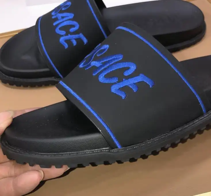 hype Givenchy Slippers