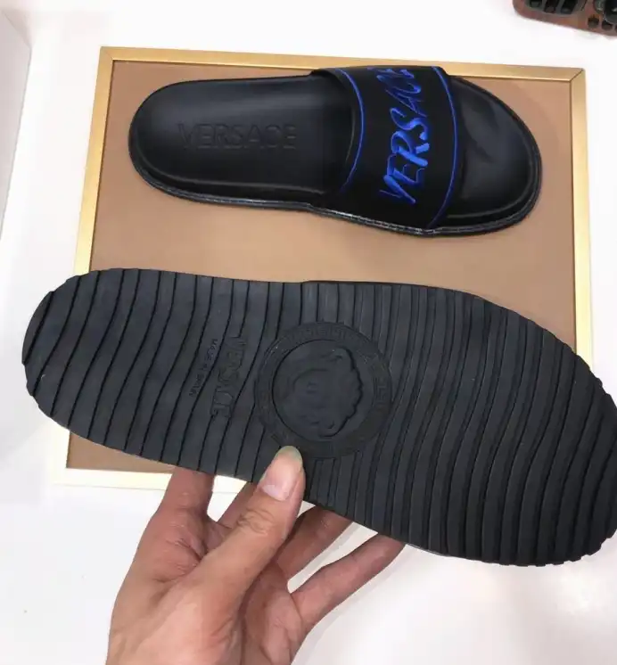 hype Givenchy Slippers