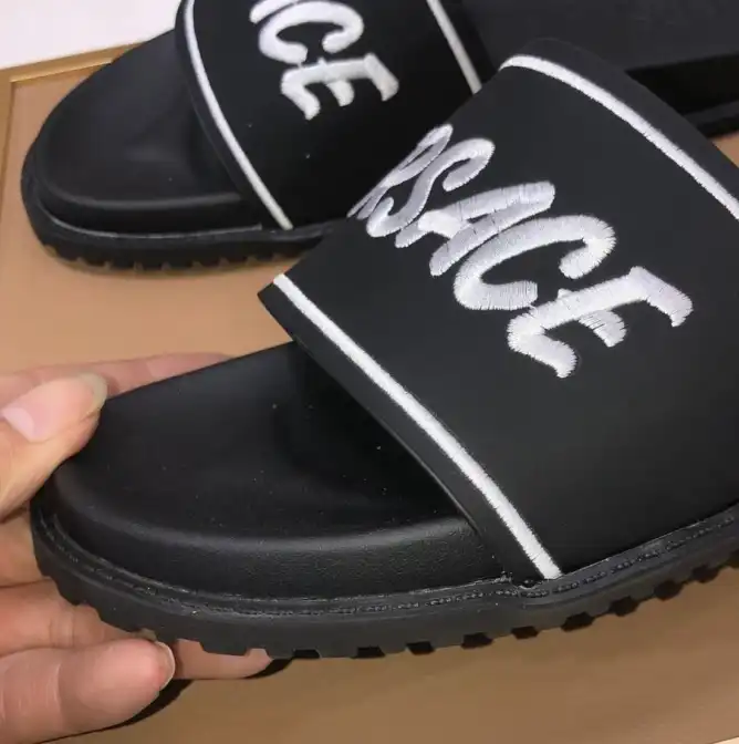 hype Givenchy Slippers