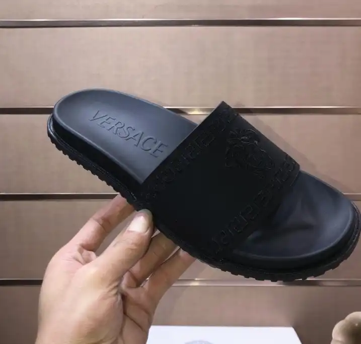 hype Givenchy Slippers