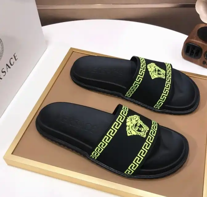 hype Givenchy Slippers