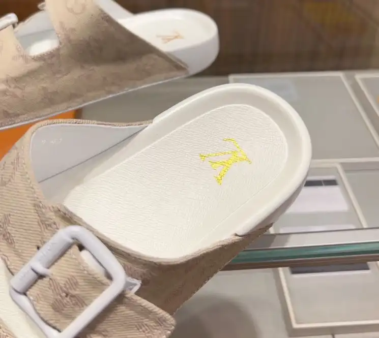 hype LV Slippers