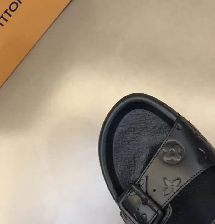 hype LV Slippers