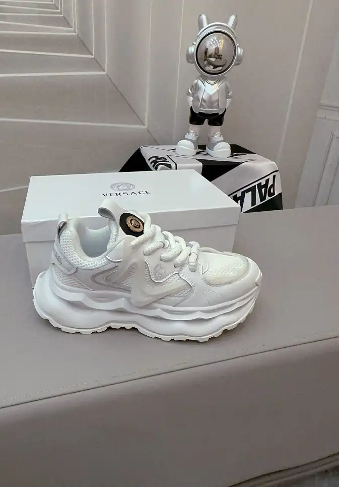 hype Givenchy Sneakers