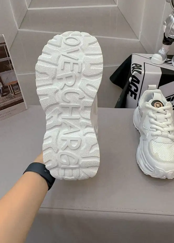 hype Givenchy Sneakers