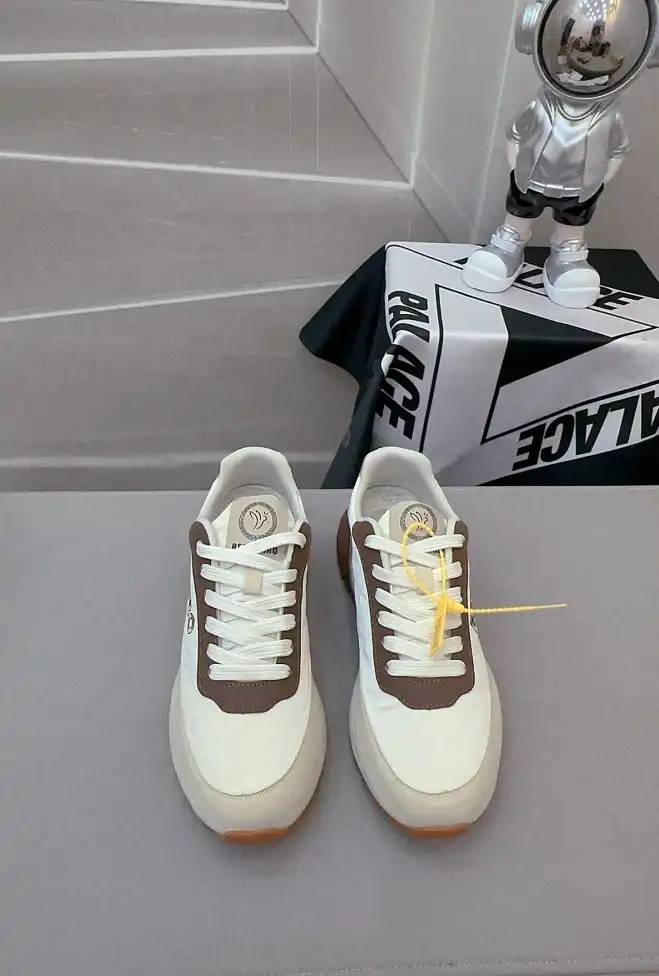 hype Burberry Sneakers