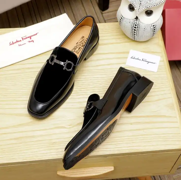 hype Ferragamo Leather Shoes