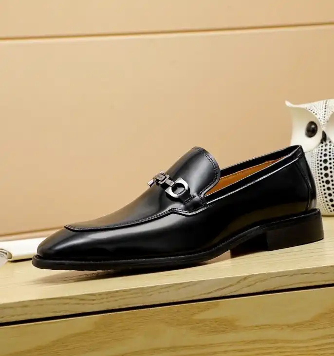 hype Ferragamo Leather Shoes