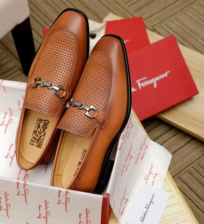 hype Ferragamo Leather Shoes