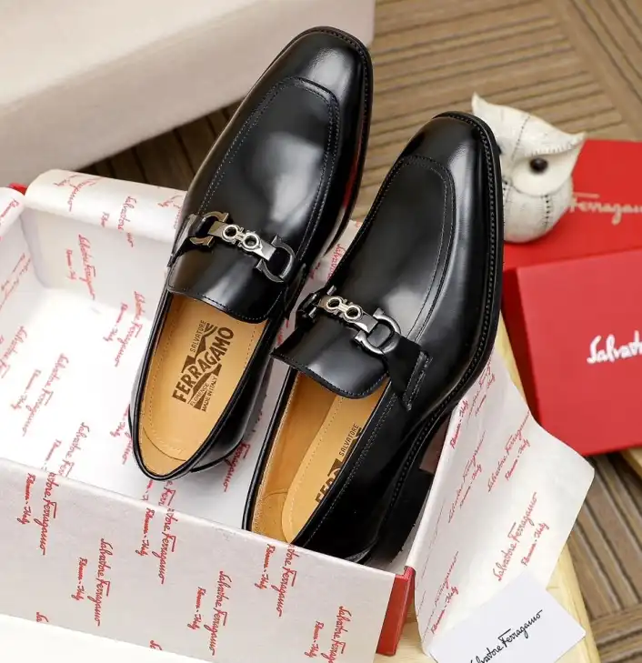 hype Ferragamo Leather Shoes